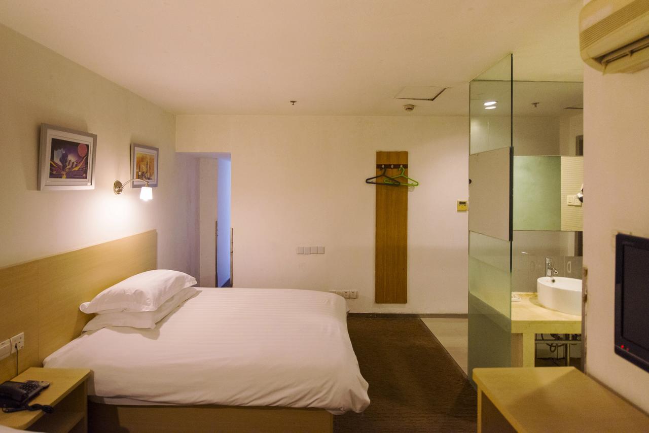 Motel Zhenjiang Jiefang Road Exterior photo